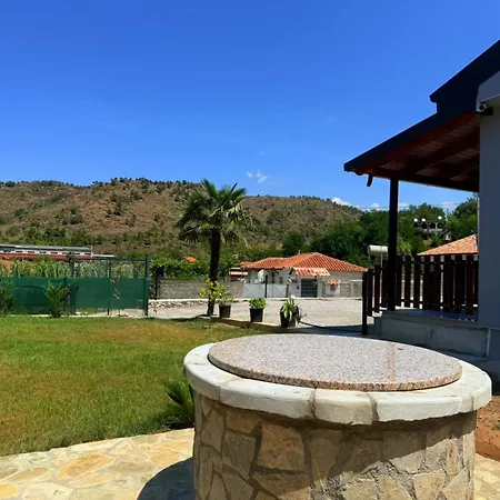 Bujtina4a Rrenc Apartment