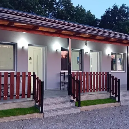 Bujtina4a Rrenc Apartment *